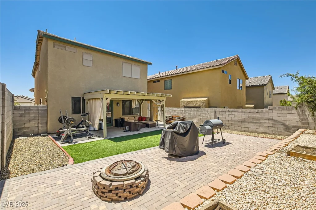 6424 Strongbow, Las Vegas, NV 89156
