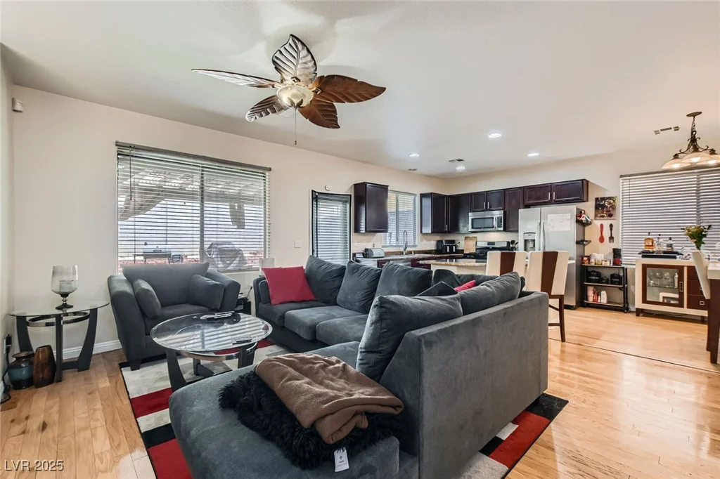 6424 Strongbow, Las Vegas, NV 89156