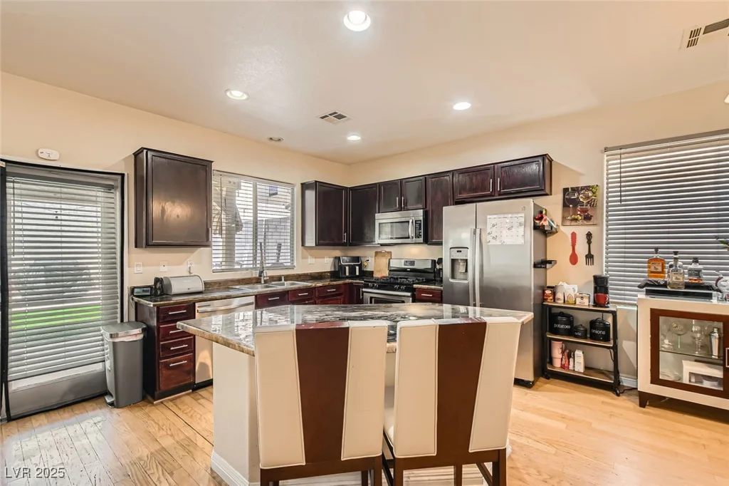 6424 Strongbow, Las Vegas, NV 89156