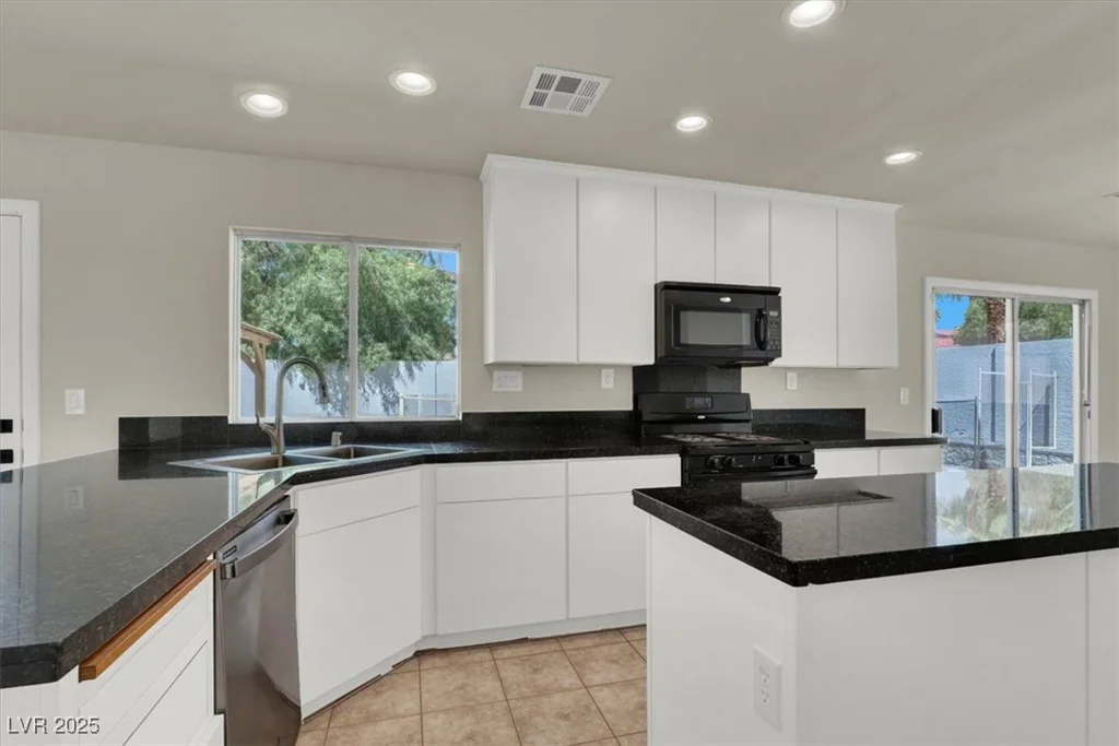 6313 Giant Oak, North Las Vegas, NV 89084