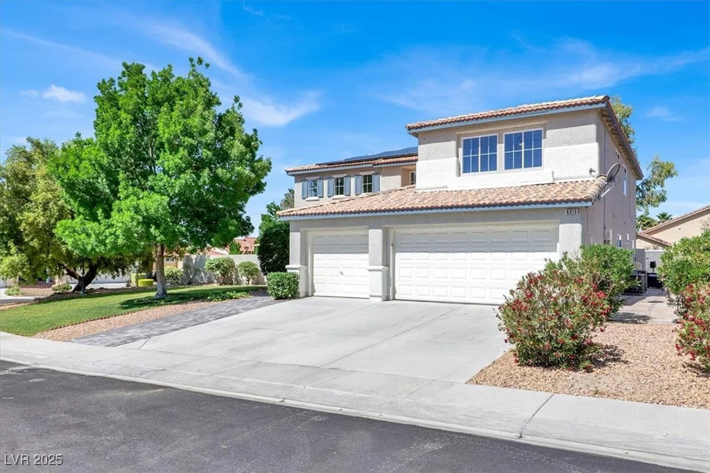 6313 Giant Oak, North Las Vegas, NV 89084