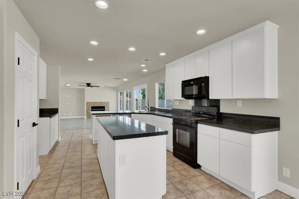 6313 Giant Oak, North Las Vegas, NV 89084