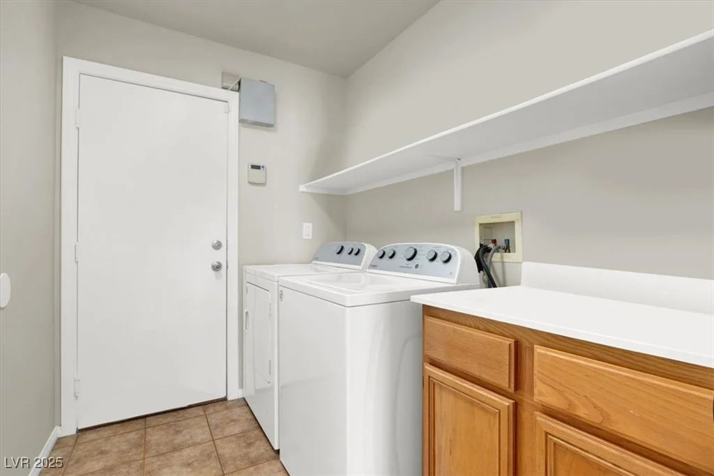 6313 Giant Oak, North Las Vegas, NV 89084