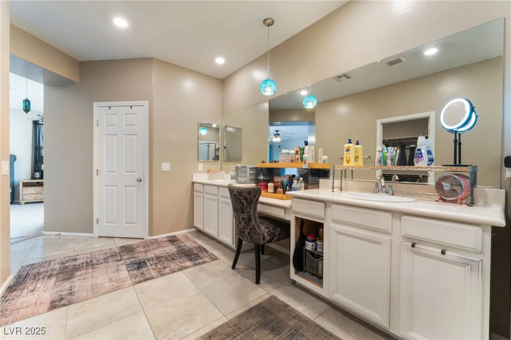3746 Asia, North Las Vegas, NV 89032