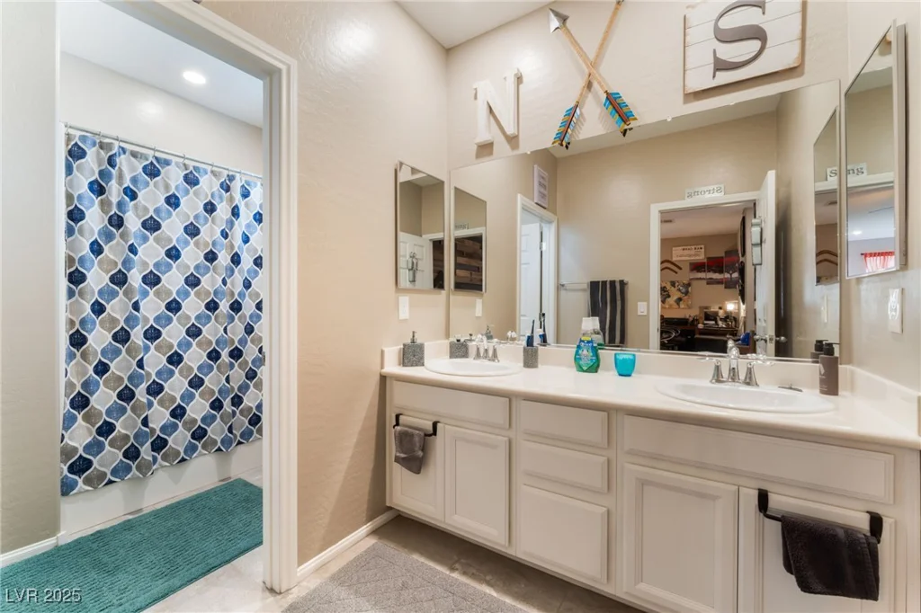 3746 Asia, North Las Vegas, NV 89032