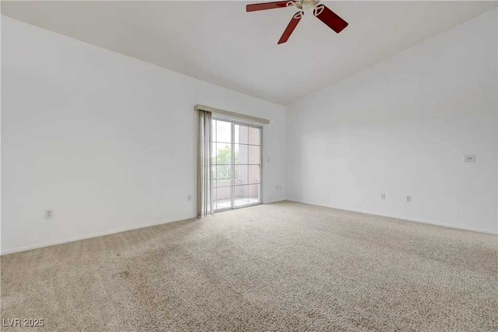 10525 Pine Glen, Las Vegas, NV 89144