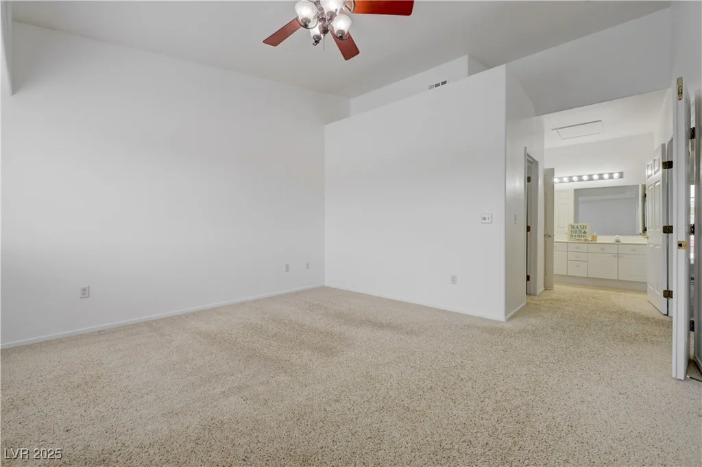 10525 Pine Glen, Las Vegas, NV 89144