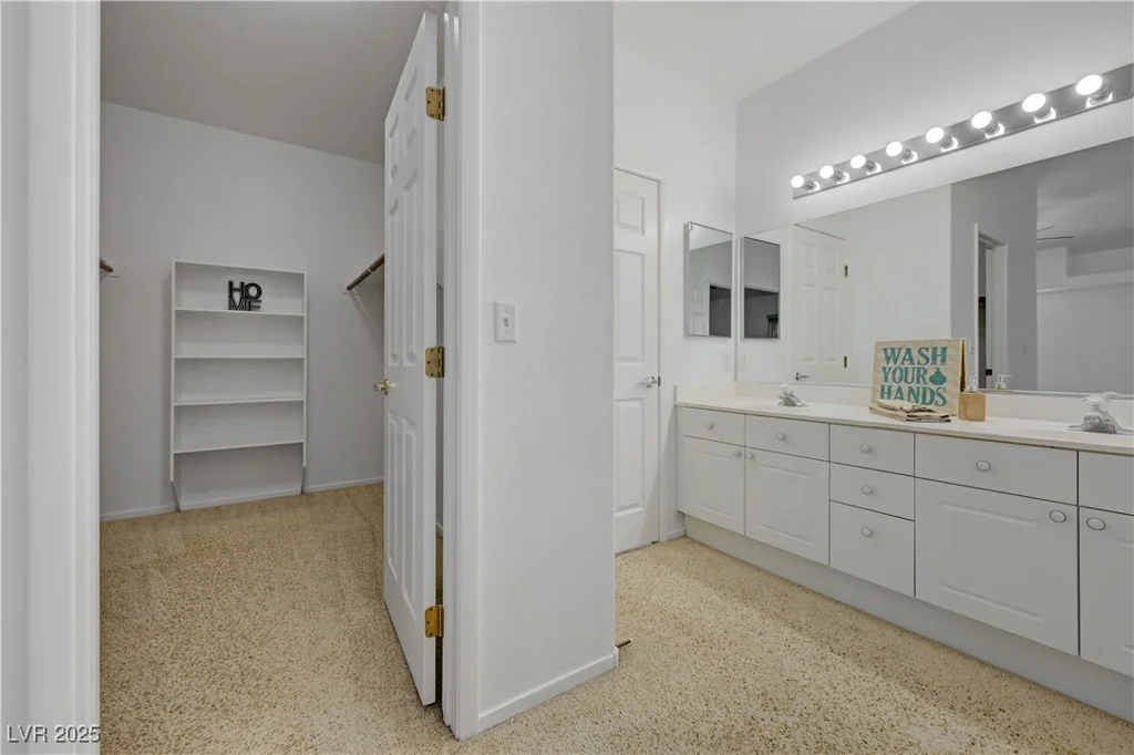 10525 Pine Glen, Las Vegas, NV 89144
