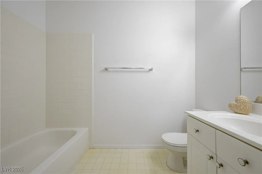 10525 Pine Glen, Las Vegas, NV 89144