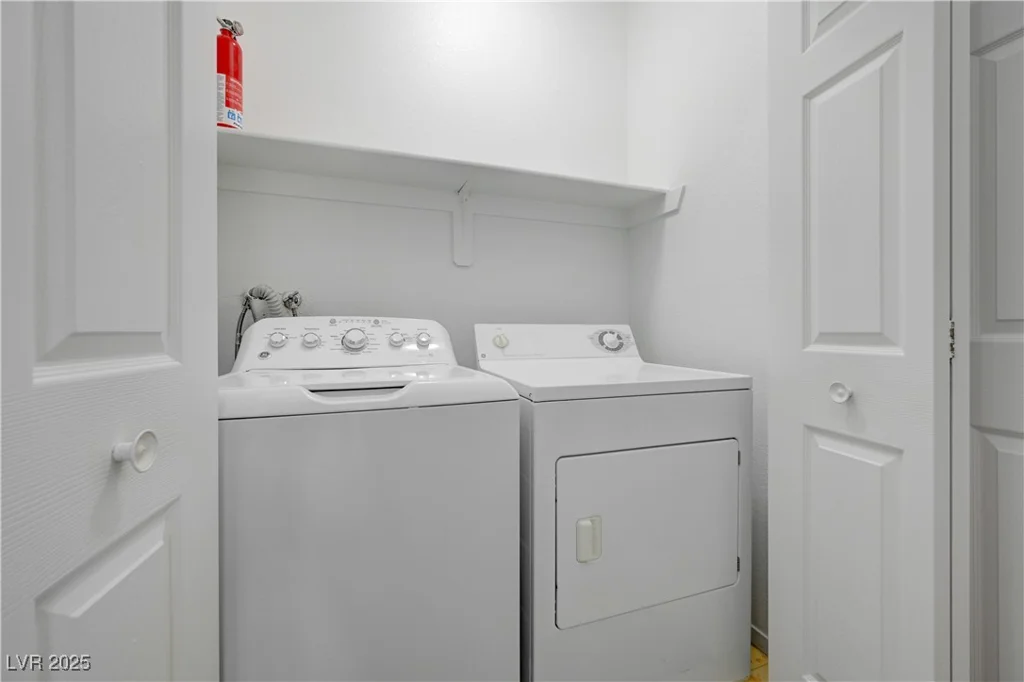 10525 Pine Glen, Las Vegas, NV 89144