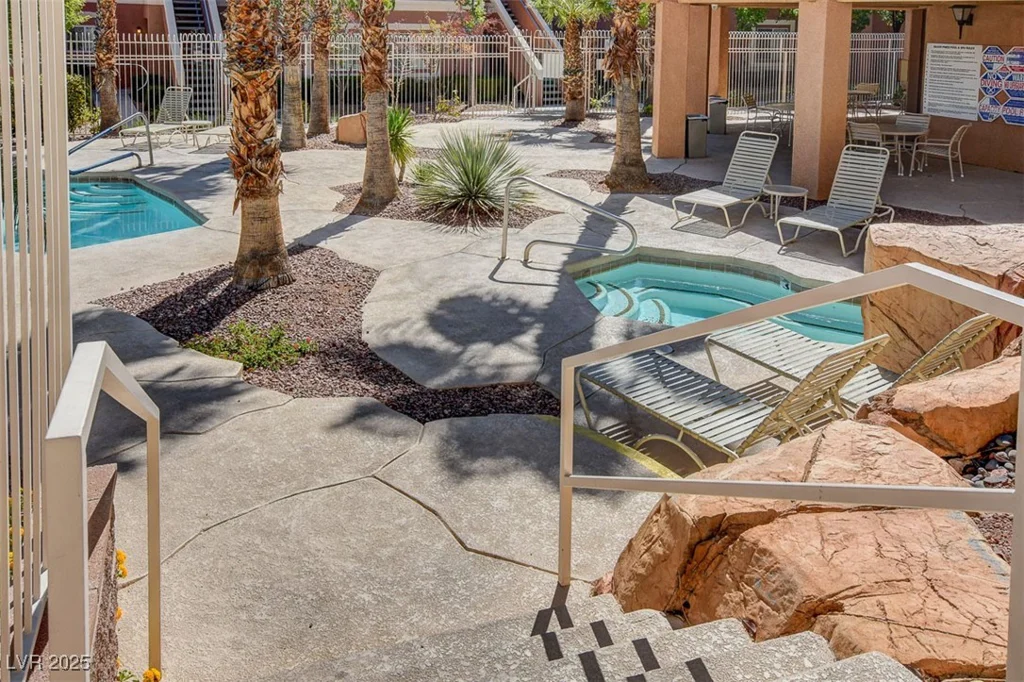 10525 Pine Glen, Las Vegas, NV 89144