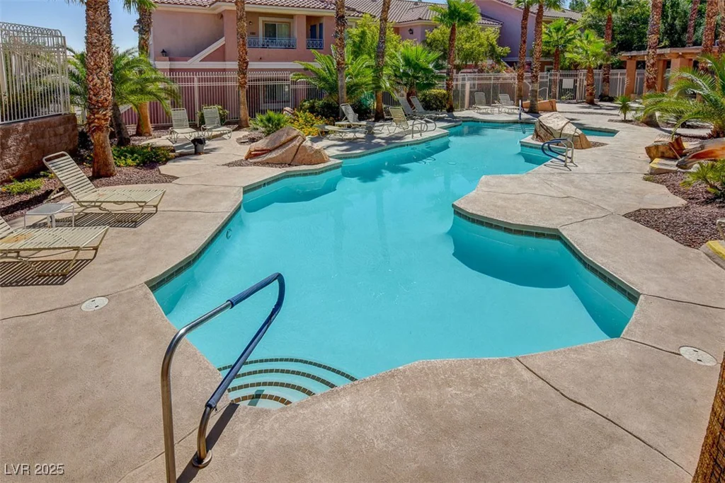10525 Pine Glen, Las Vegas, NV 89144