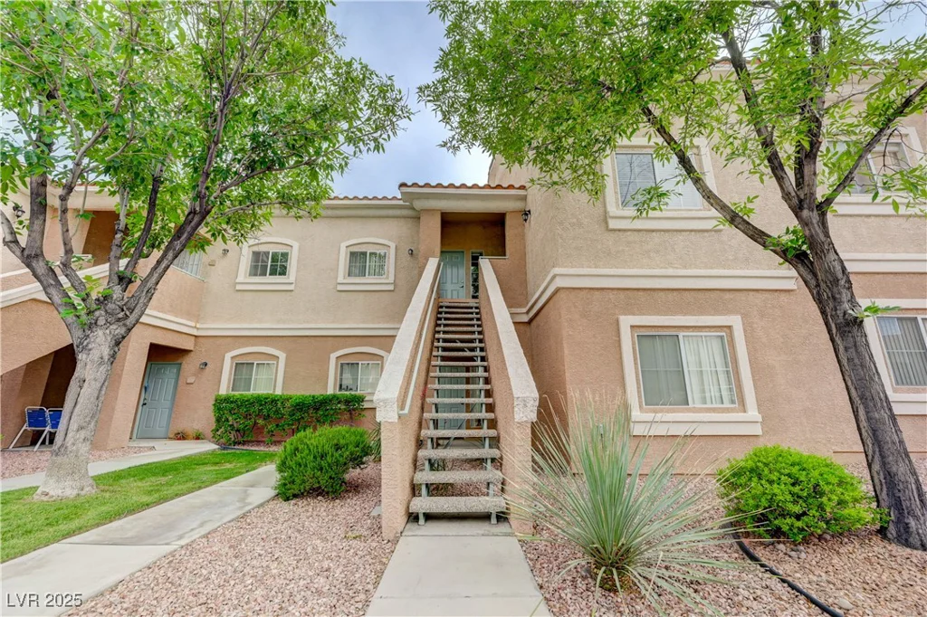 10525 Pine Glen, Las Vegas, NV 89144