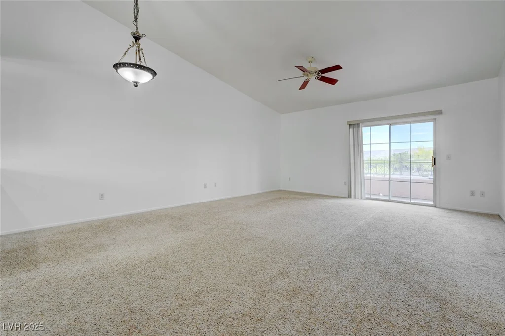 10525 Pine Glen, Las Vegas, NV 89144