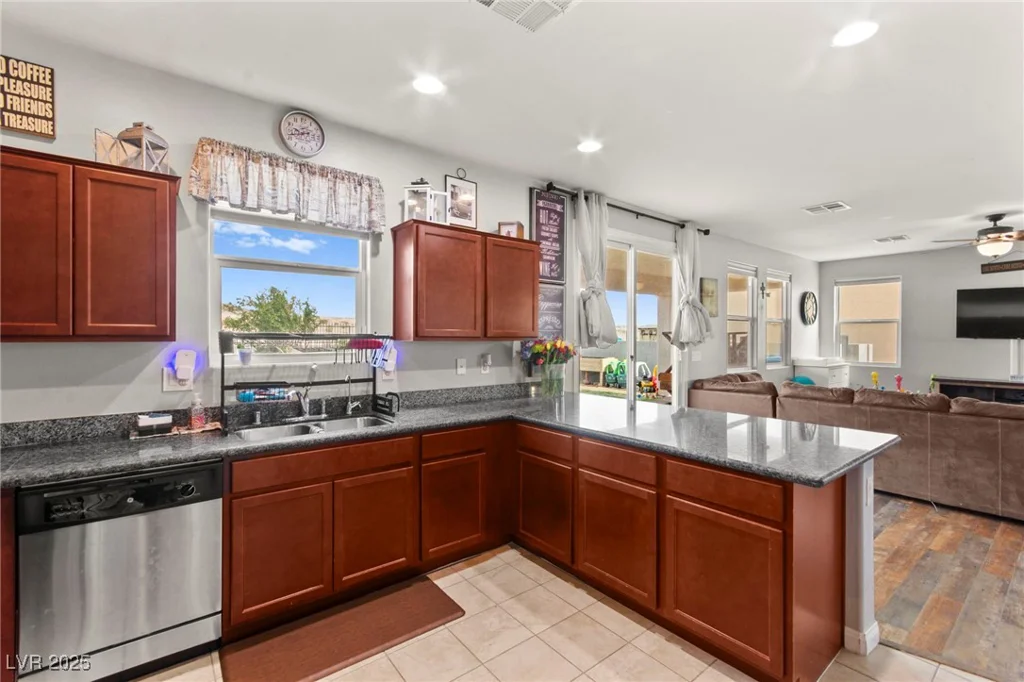 2672 Painted Mist, Las Vegas, NV 89142