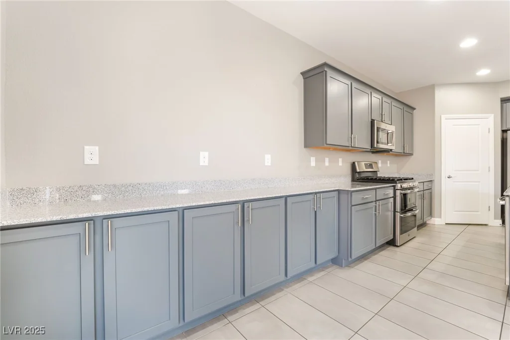 5981 Smith Valley, Las Vegas, NV 89148
