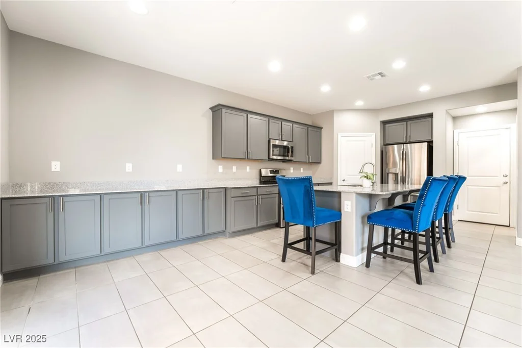 5981 Smith Valley, Las Vegas, NV 89148