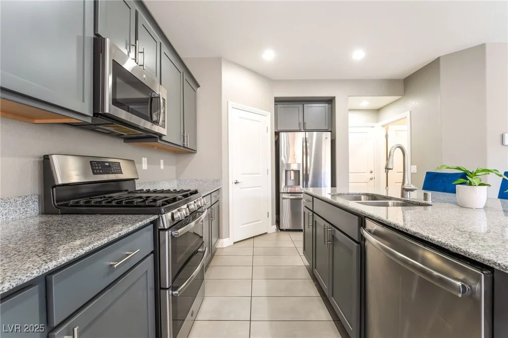 5981 Smith Valley, Las Vegas, NV 89148
