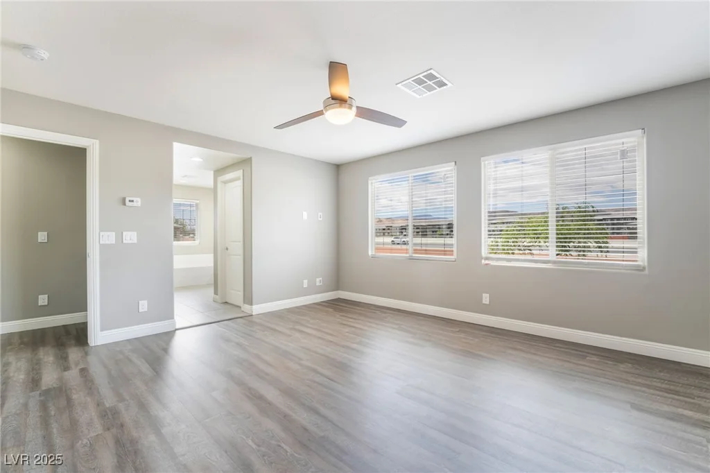 5981 Smith Valley, Las Vegas, NV 89148