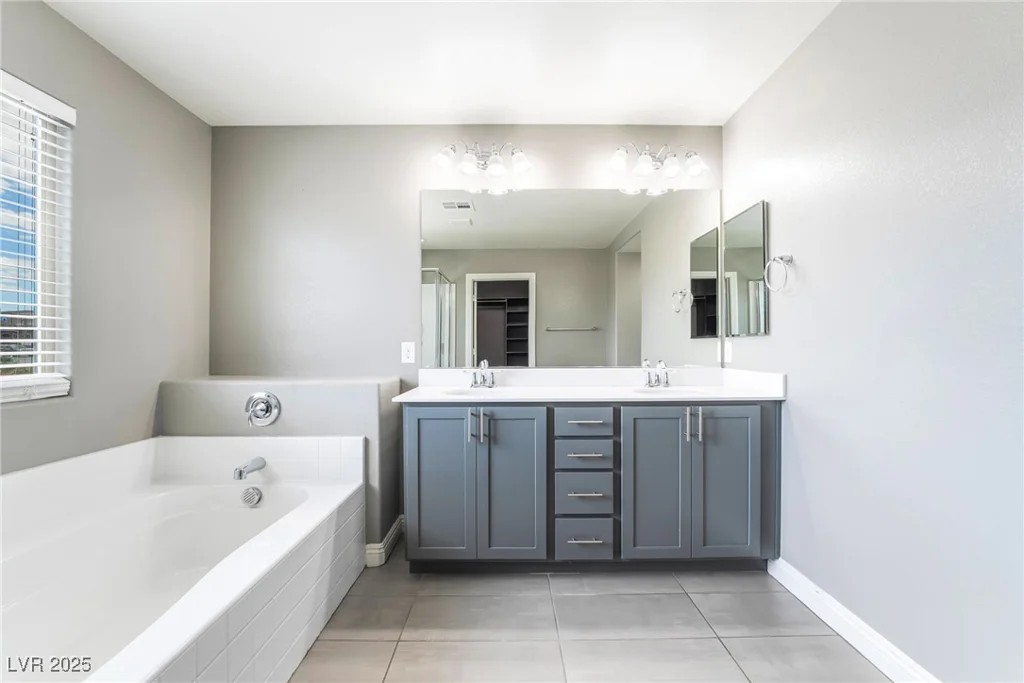 5981 Smith Valley, Las Vegas, NV 89148
