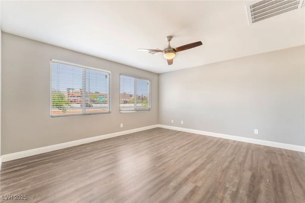 5981 Smith Valley, Las Vegas, NV 89148
