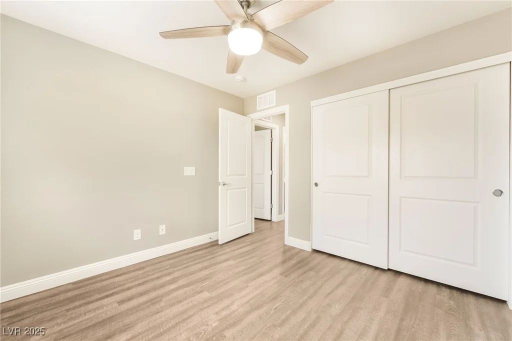 5981 Smith Valley, Las Vegas, NV 89148