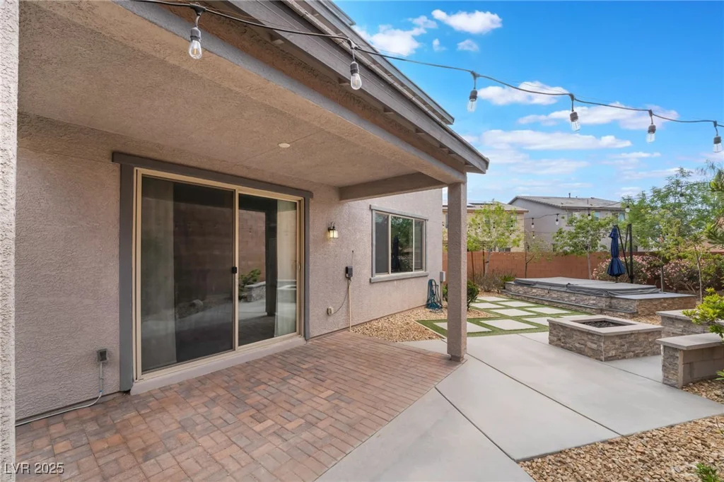 5981 Smith Valley, Las Vegas, NV 89148