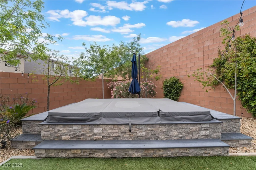 5981 Smith Valley, Las Vegas, NV 89148