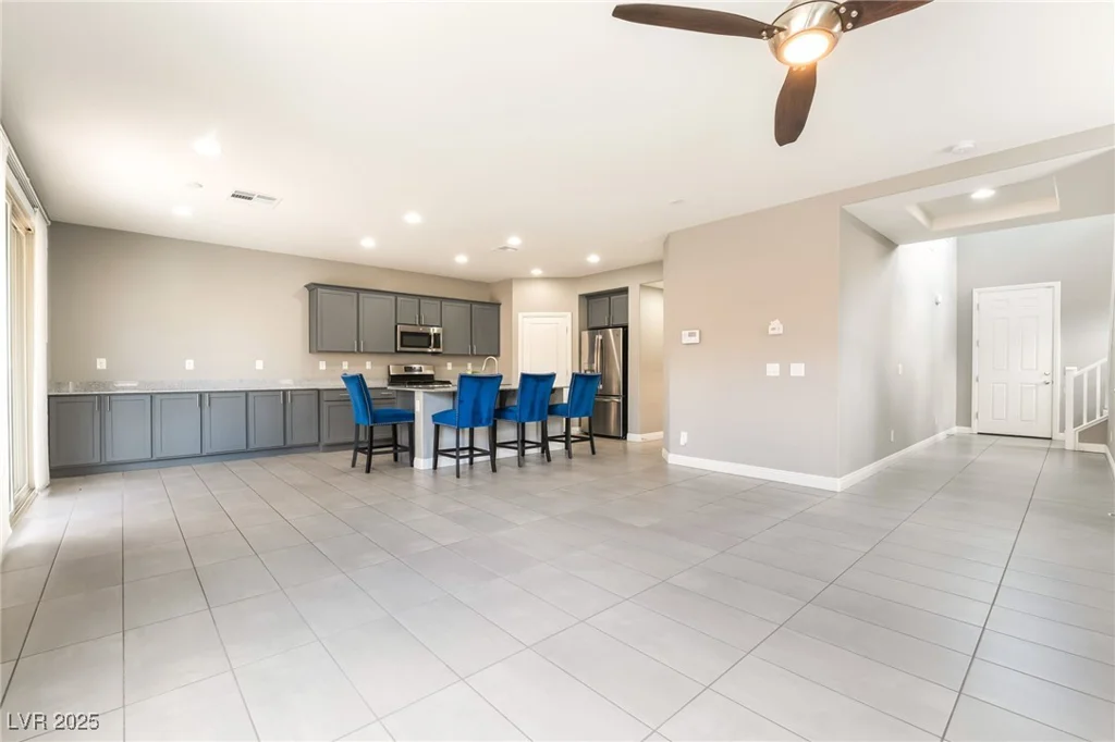 5981 Smith Valley, Las Vegas, NV 89148