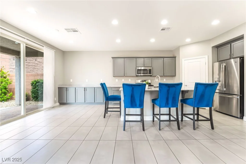 5981 Smith Valley, Las Vegas, NV 89148