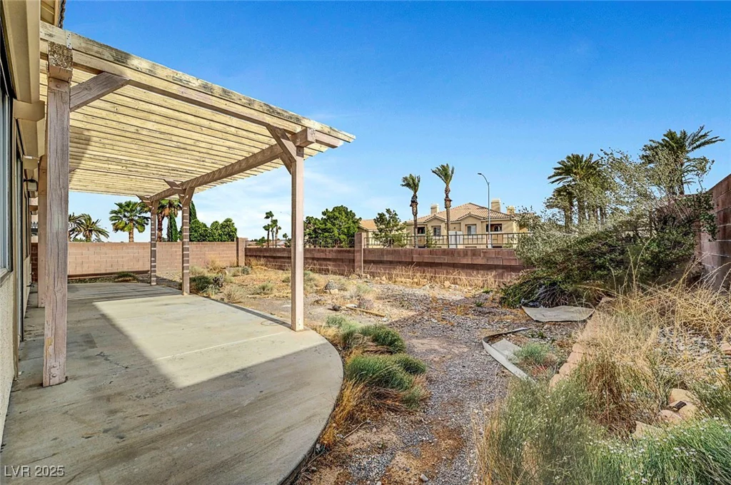 10135 Diving Duck, Las Vegas, NV 89117