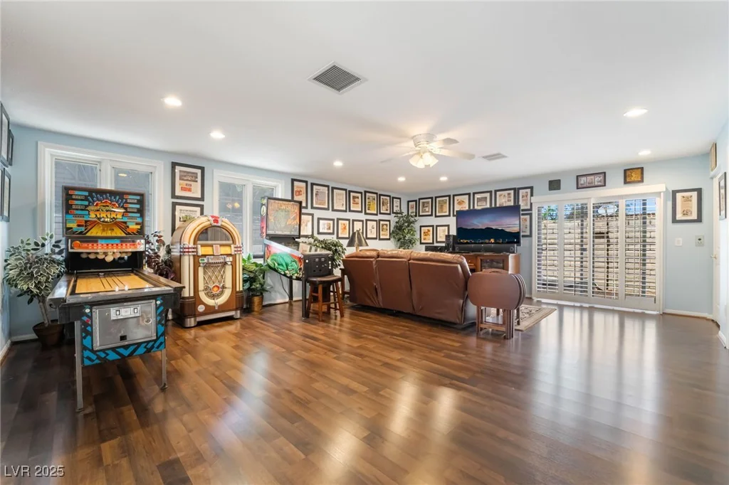 3341 Heavenly View, Las Vegas, NV 89117