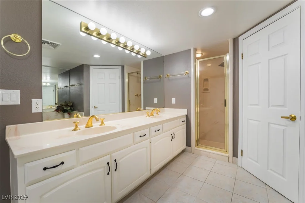 3341 Heavenly View, Las Vegas, NV 89117