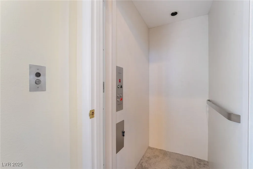 3341 Heavenly View, Las Vegas, NV 89117