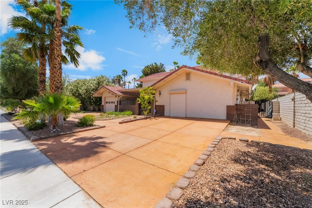 3341 Heavenly View, Las Vegas, NV 89117