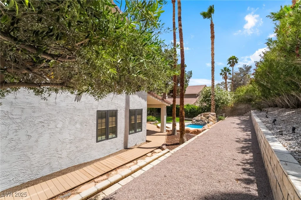 3341 Heavenly View, Las Vegas, NV 89117