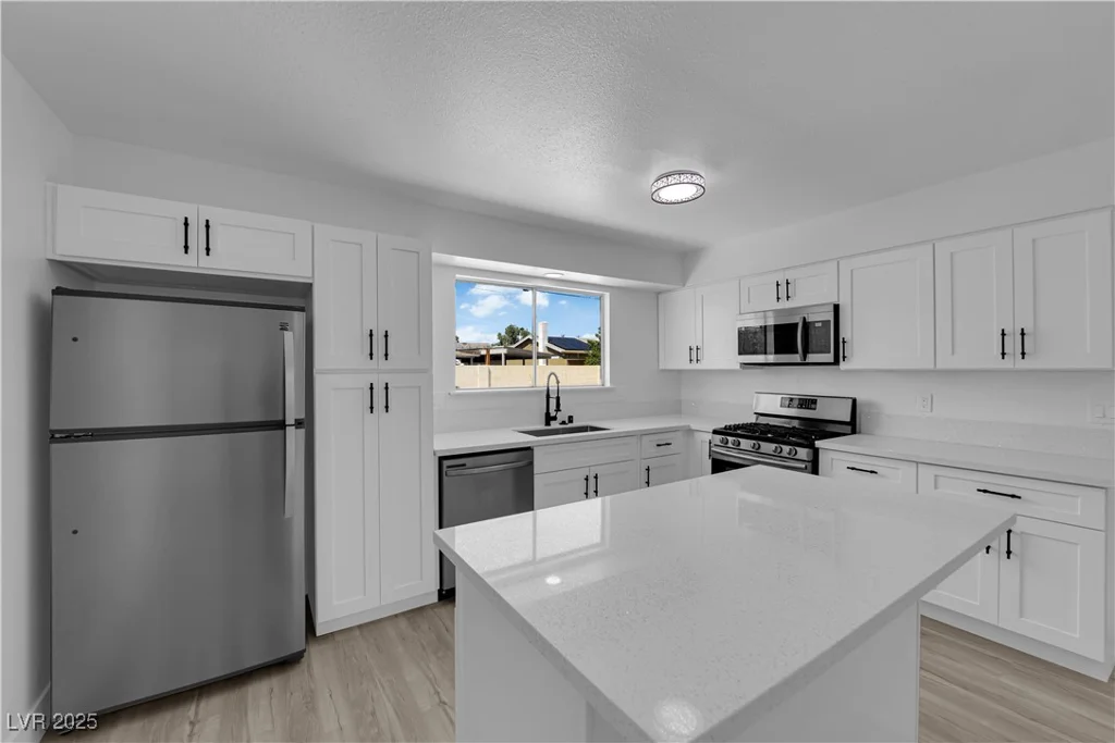 4508 Rip Van Winkle, Las Vegas, NV 89102