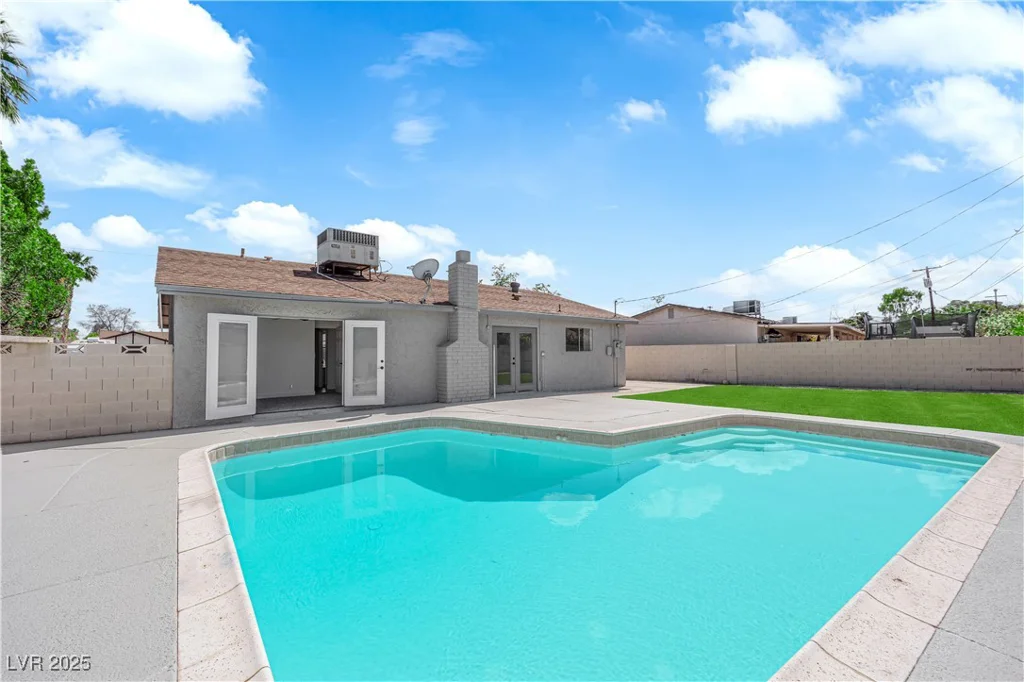 4508 Rip Van Winkle, Las Vegas, NV 89102