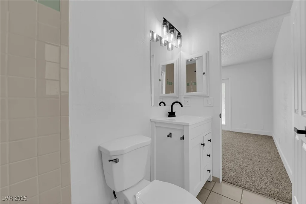 4508 Rip Van Winkle, Las Vegas, NV 89102