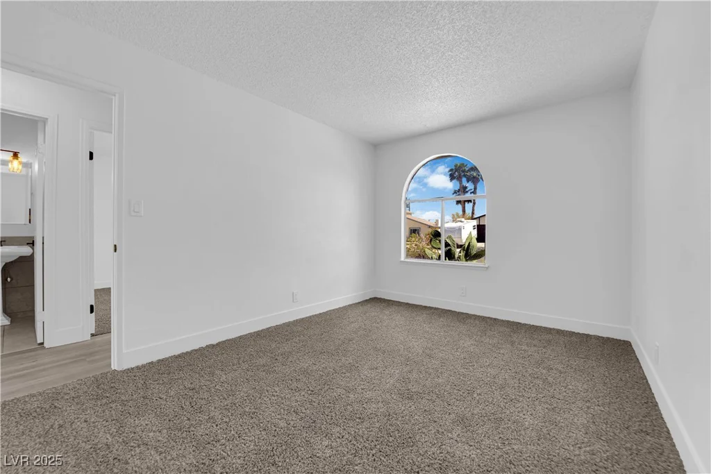 4508 Rip Van Winkle, Las Vegas, NV 89102