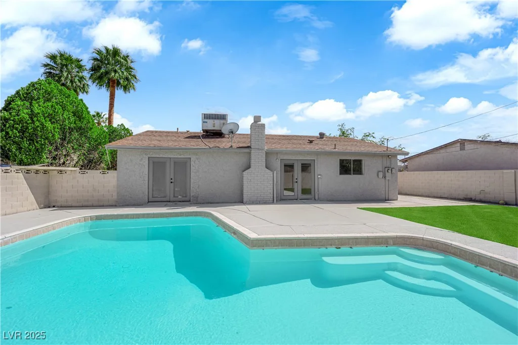 4508 Rip Van Winkle, Las Vegas, NV 89102