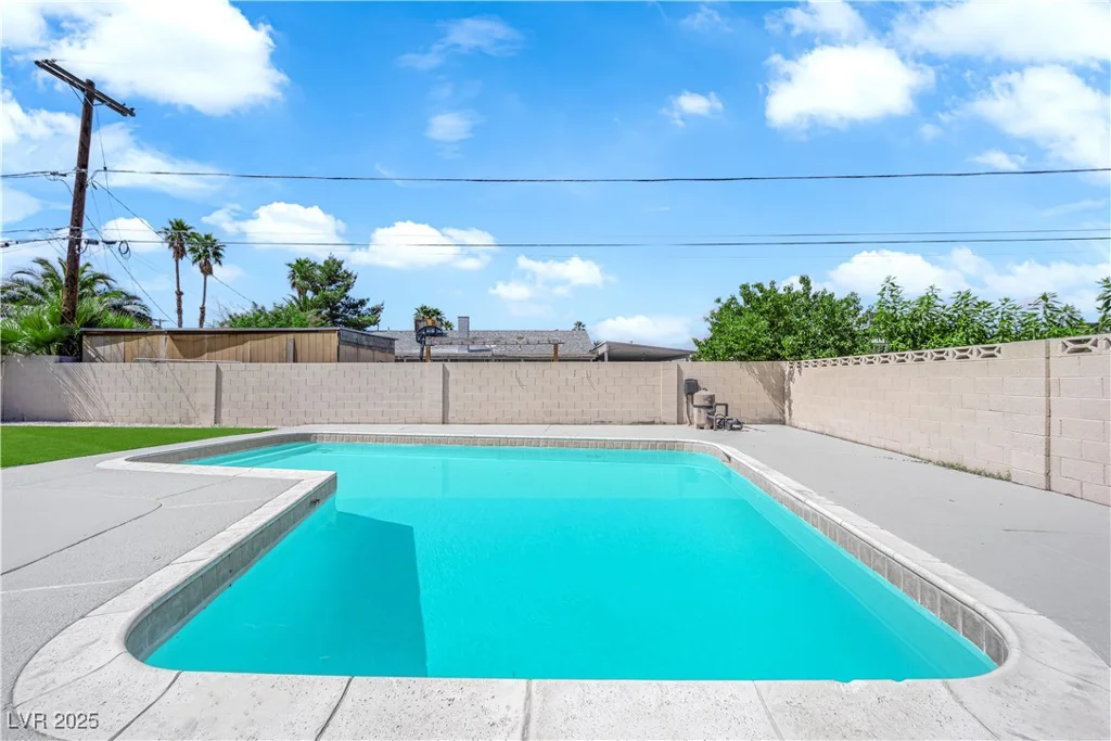 4508 Rip Van Winkle, Las Vegas, NV 89102
