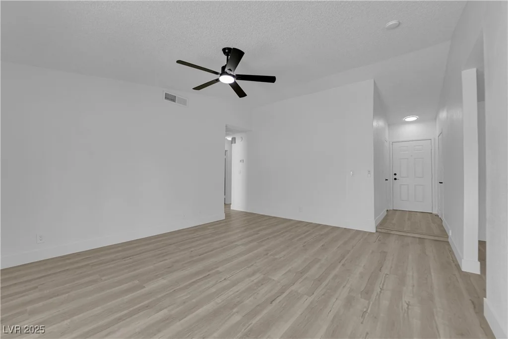 4508 Rip Van Winkle, Las Vegas, NV 89102