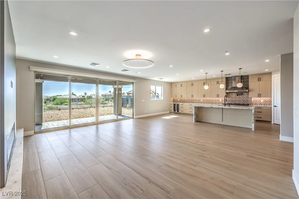 8316 Broad Peak, Las Vegas, NV 89131
