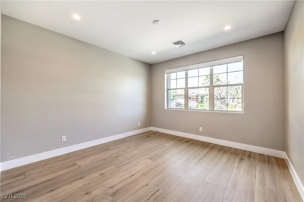 8316 Broad Peak, Las Vegas, NV 89131