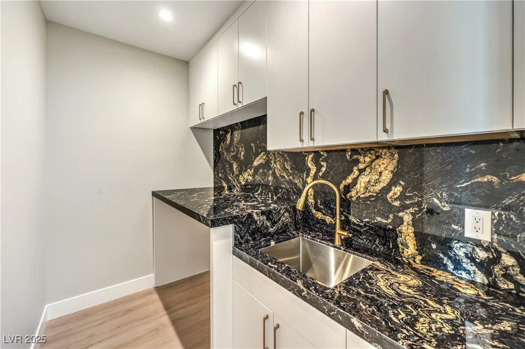 8316 Broad Peak, Las Vegas, NV 89131