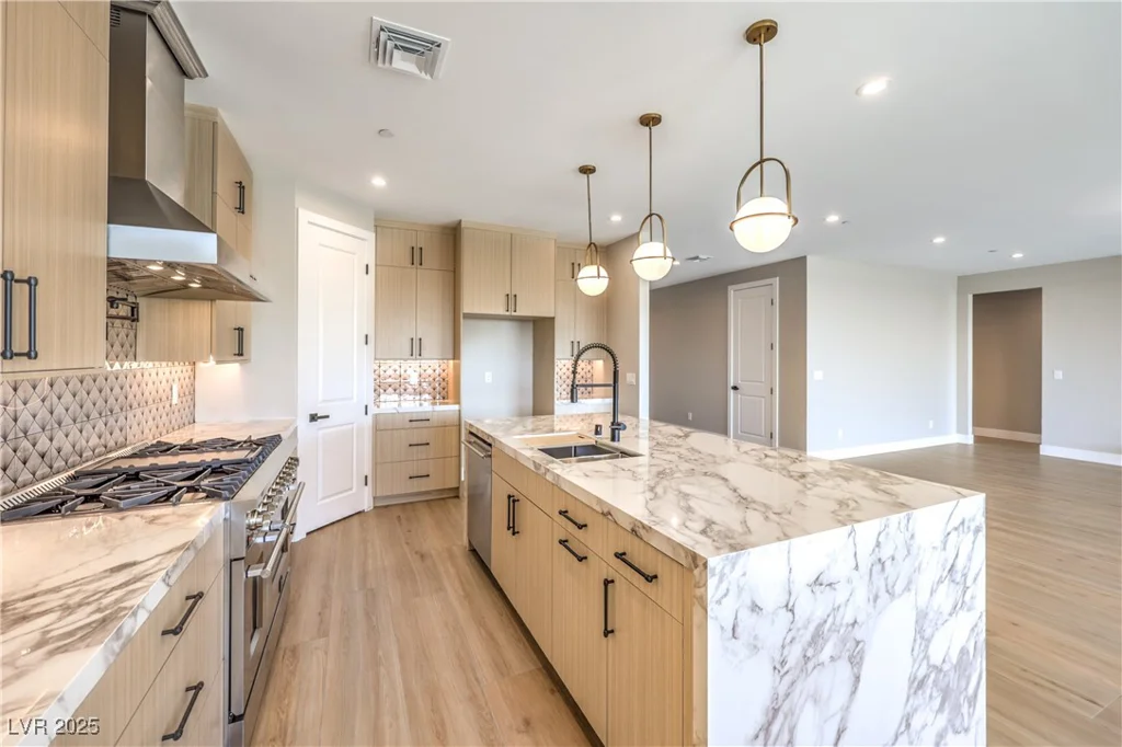 8316 Broad Peak, Las Vegas, NV 89131