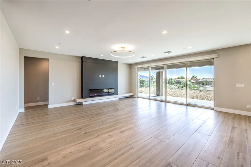 8316 Broad Peak, Las Vegas, NV 89131