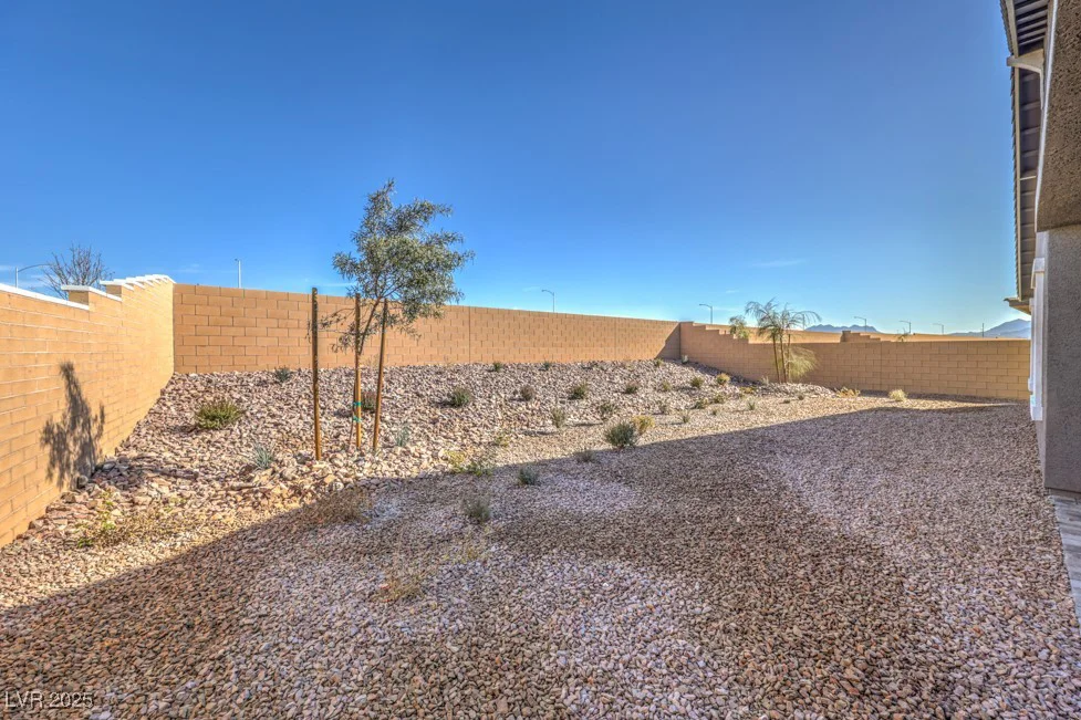 1048 Forrest Falcon, Henderson, NV 89011