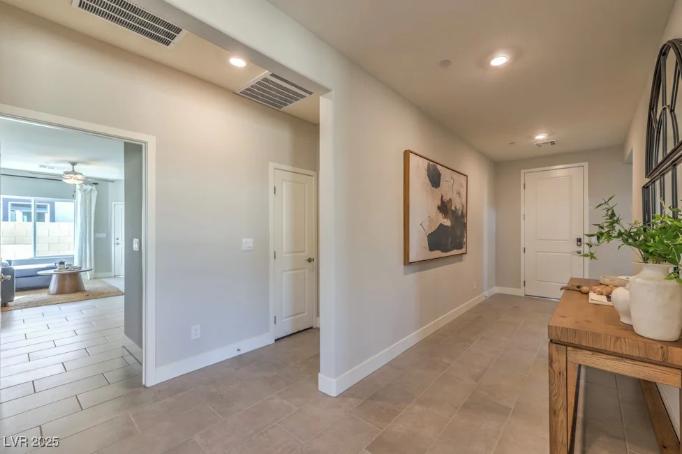 1048 Forrest Falcon, Henderson, NV 89011